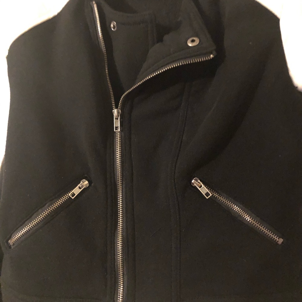 Crop Style Motorcycle Jacket - Picture 3 of 3
